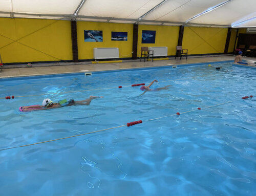 În LTN toți elevii din clasele primare fac înot